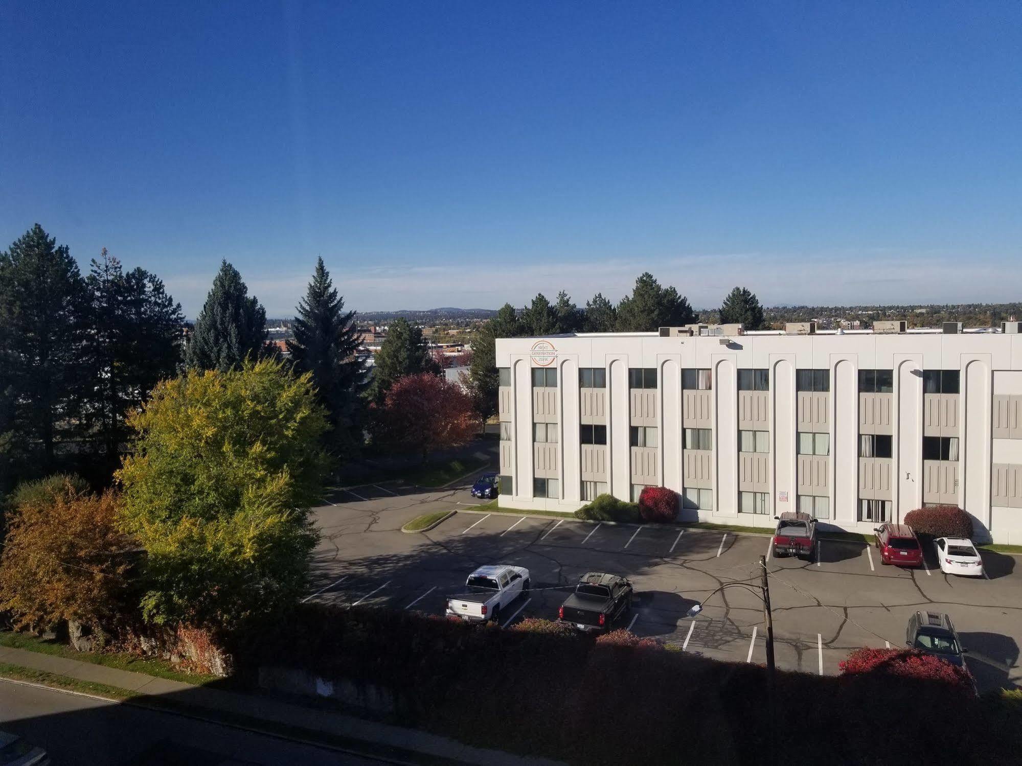 Ramada By Wyndham Downtown Spokane Exterior foto